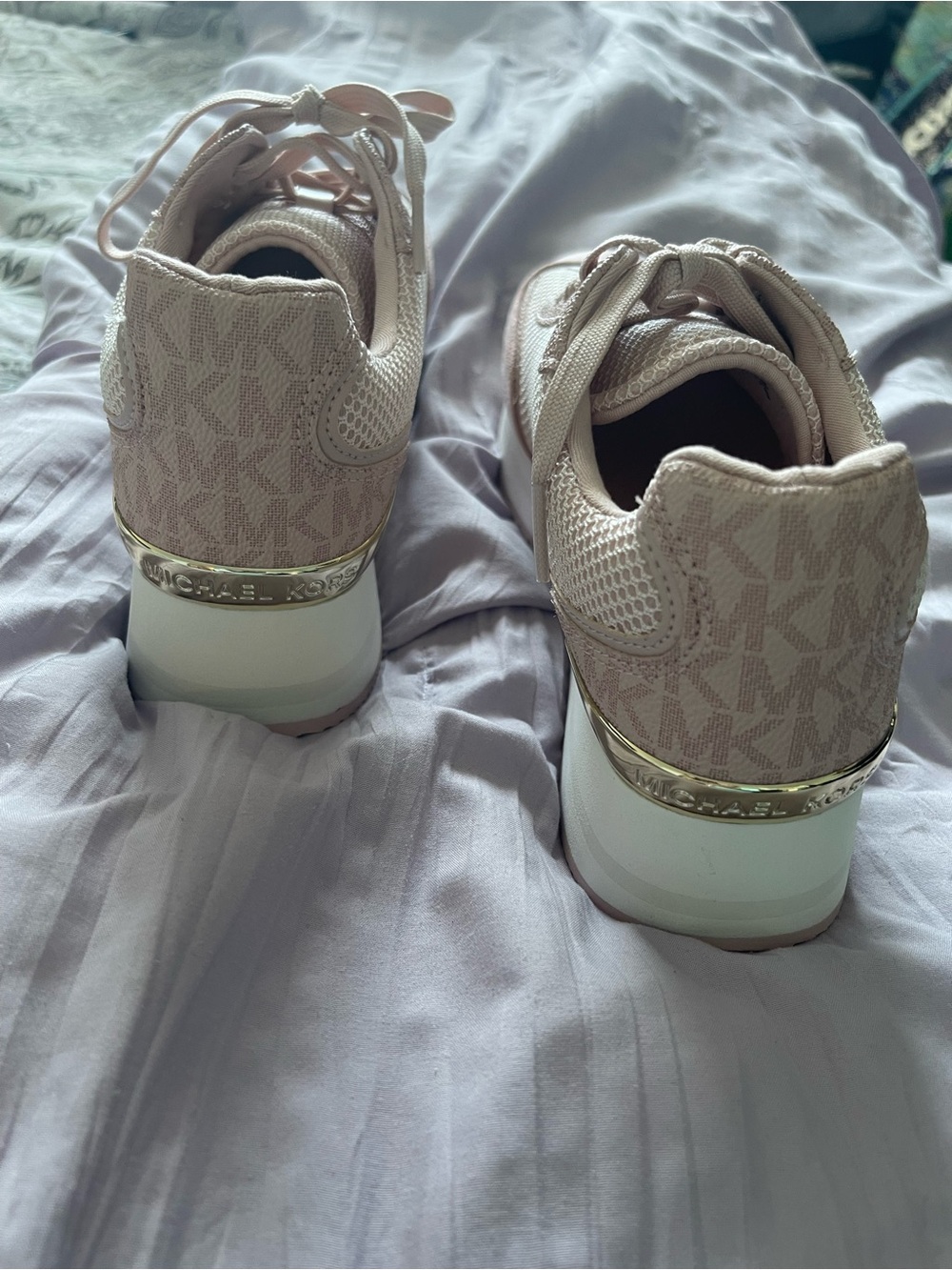 Michael Kors Women's Athletic Sneakers Lace Up MK Logo Beige Pink 6.5M - Picture 5 of 13